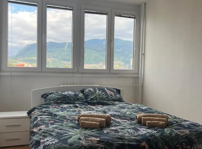 2-bedroom With Balcony And Free Parking 塞拉耶佛