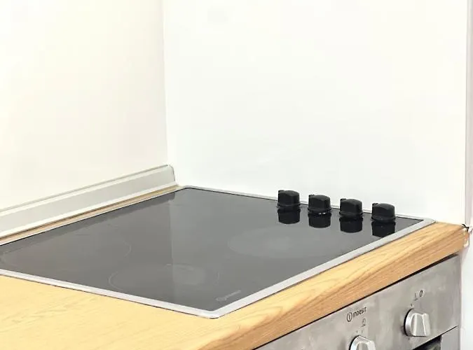 公寓 2-bedroom With Balcony And Free Parking