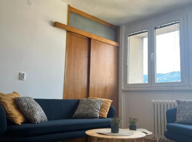 公寓 2-bedroom With Balcony And Free Parking